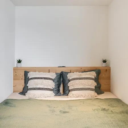 Bijou Side Sauna - Panorama-terrasse, Sauna Und Seeblick Lägenhet *